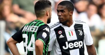 Douglas Costa-Di Francesco: il brasiliano rischia tre giornata di squalifica