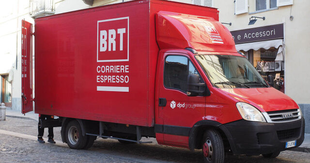 Bartolini Coronavirus, i clienti rifiutano le consegne: l’indignazione sul Web
